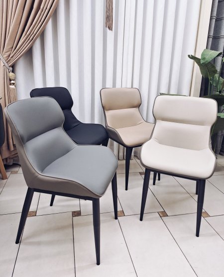 كرسي سفرة باريس