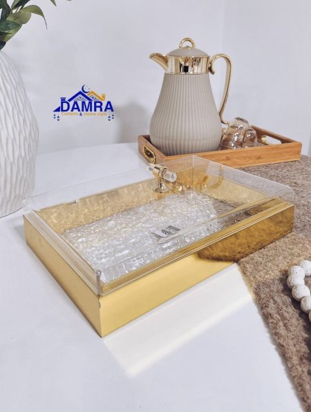 مضيفة 8-723