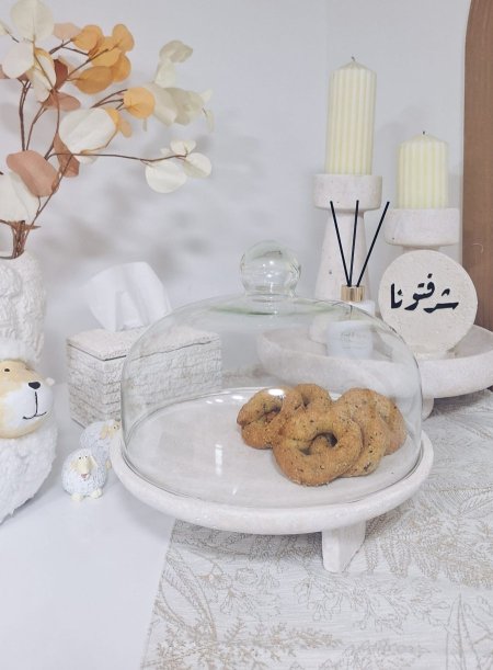 جاط كعك ديكور بوهيمي بقاعدة وغطاء زجاج لون ابيض 28 سم CD2601-001