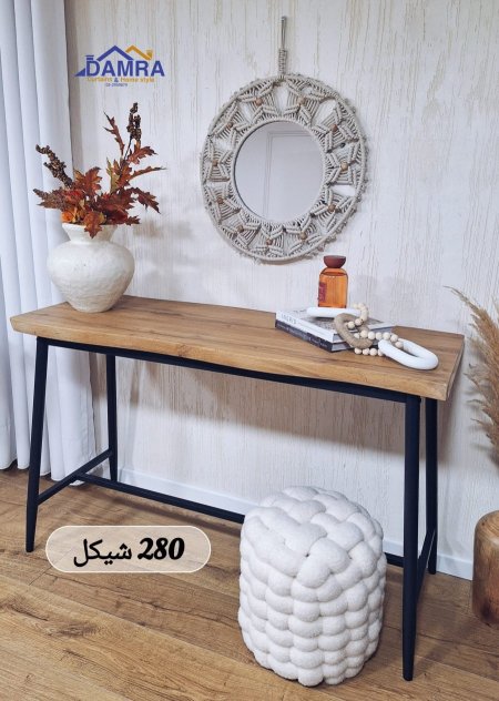 خشبي فاتح